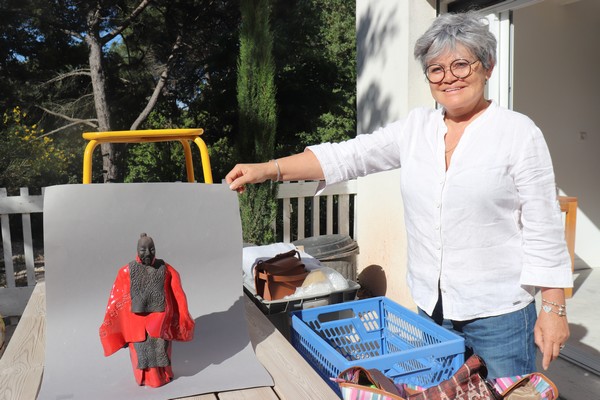 Dernier jour du stage de poterie et de raku : prise de vu des pièces réalisées en grès