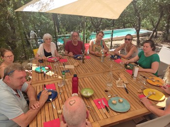 Repas pris lors du stage de ceramique par stagiaires