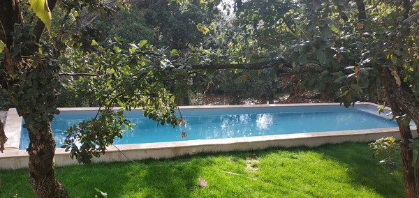 Hébergement du stage de poterie : la piscine ou bassin de nage