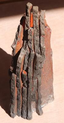Pièce façonnée, cuite en fours électrique, puis émaillée et cuite en for gaz stage raku