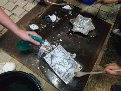 Raku nu lors de ce stage de raku