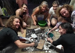 La pratique du raku nu lors de ce stage raku à Saint Maximin le Ste Baume